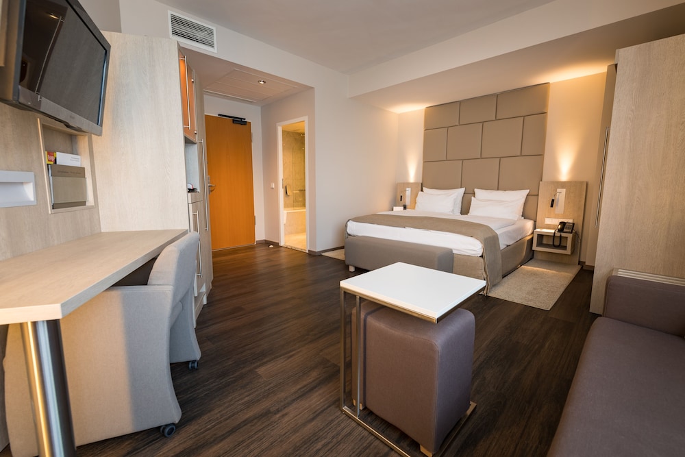 Superior Room, 1 Double Bed with Sofa bed photo 2