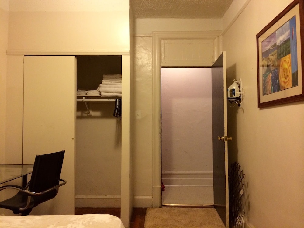 Apartment, 1 Bedroom (Shared Kitchen and Bathroom) photo 1