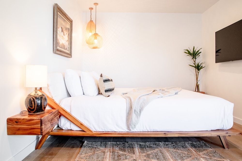 Classic Room, 1 Queen Bed, Accessible - Photo 1