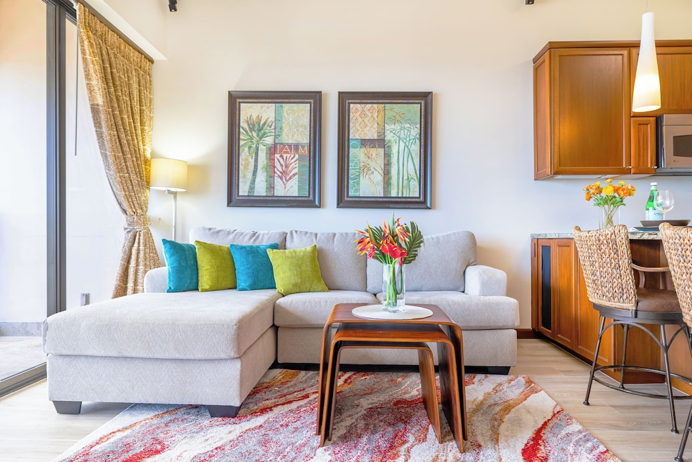 Premium Remodeled Condo with Ocean View and Parking: Premium Suite, 1 King Bed, Balcony, Ocean View (0031) photo