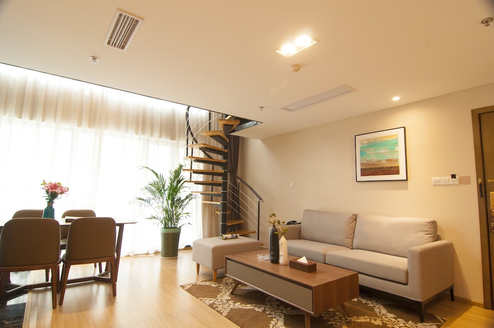 Deluxe Loft, 1 King Bed