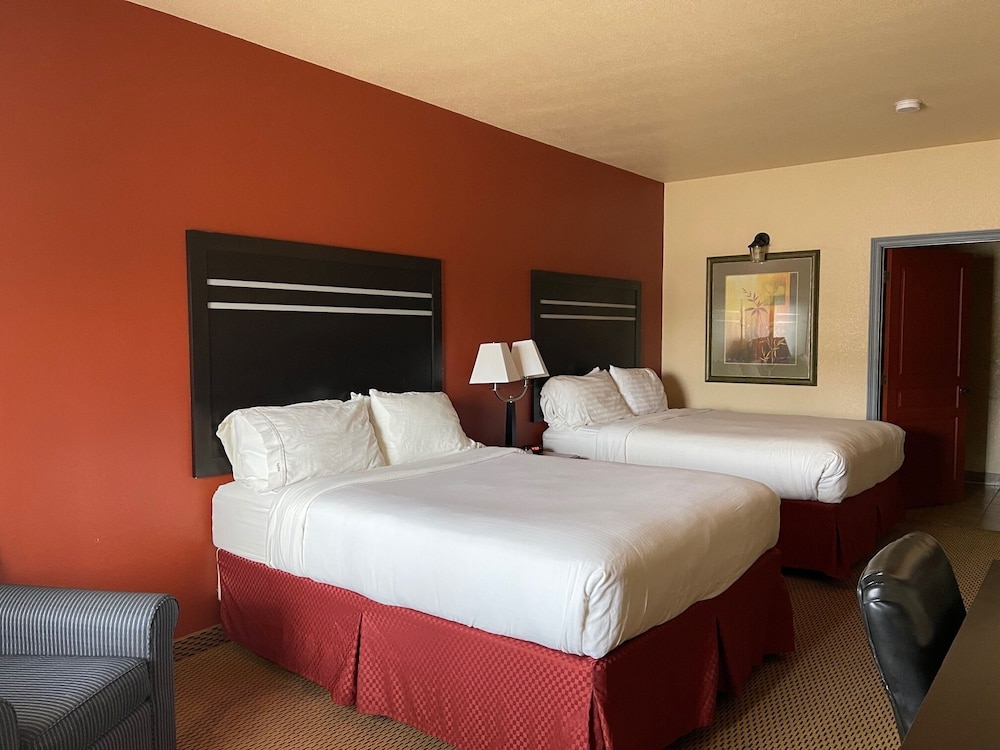 Comfort Double Room, 2 Queen Beds photo 2