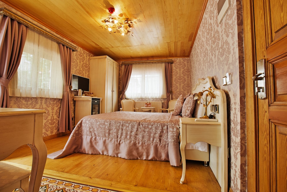 Standard Room photo 2