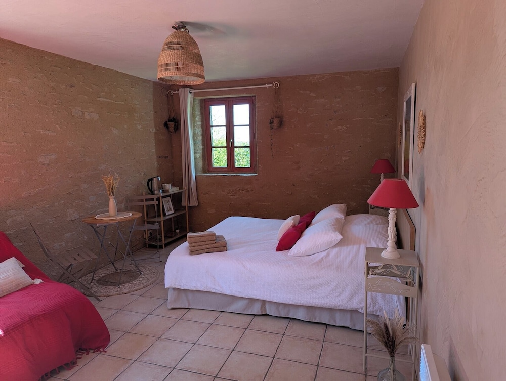 Comfort Quadruple Room, 1 Queen Bed with Sofa bed, Non Smoking, Garden View photo 1