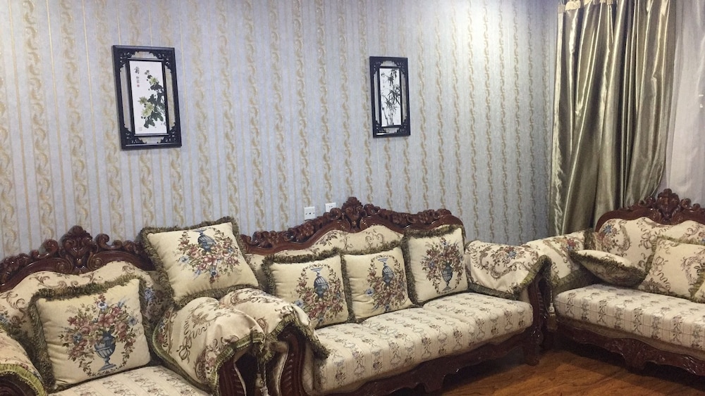 Business Suite photo 3