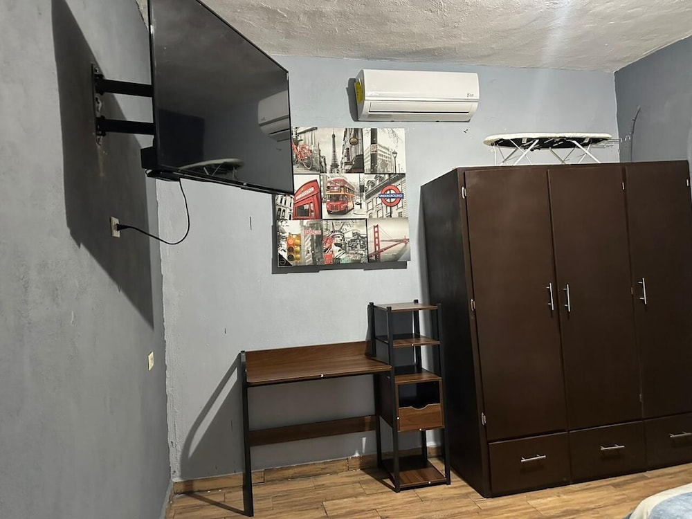 Deluxe Apartment, City View photo 3