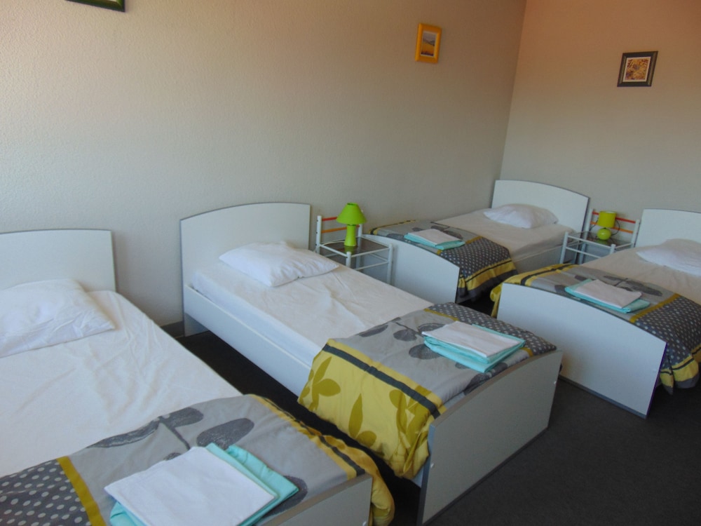 Quadruple Room, Non Smoking photo 3