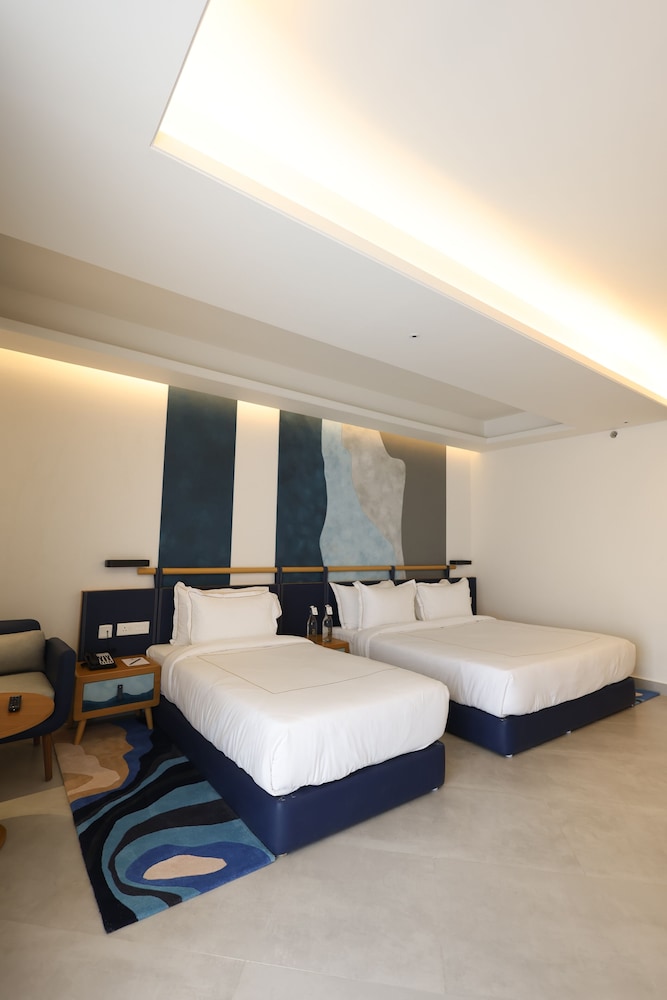 Family Triple Room, City View photo 3