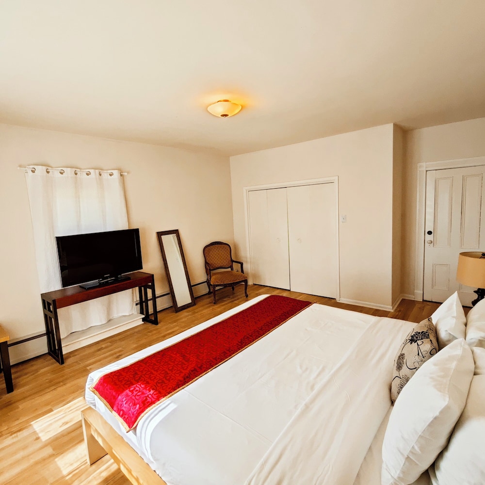Suite, 2 Bedrooms, Courtyard View photo 3