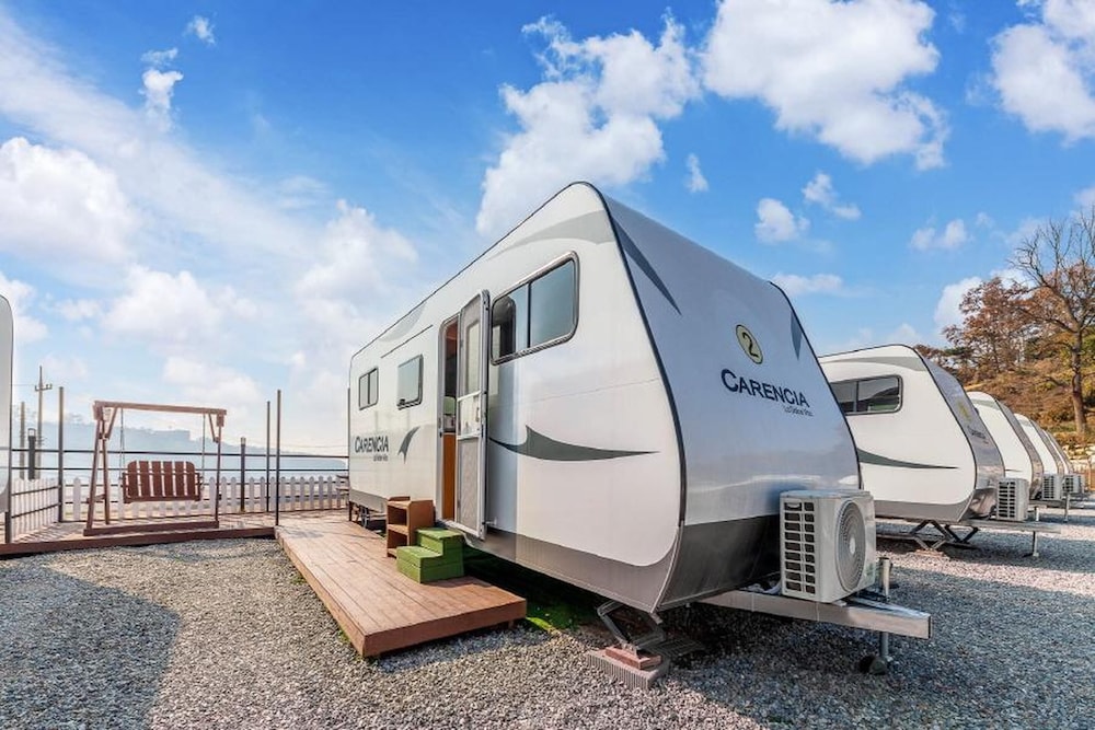 Basic Room, 1 Bedroom (Caravan2)