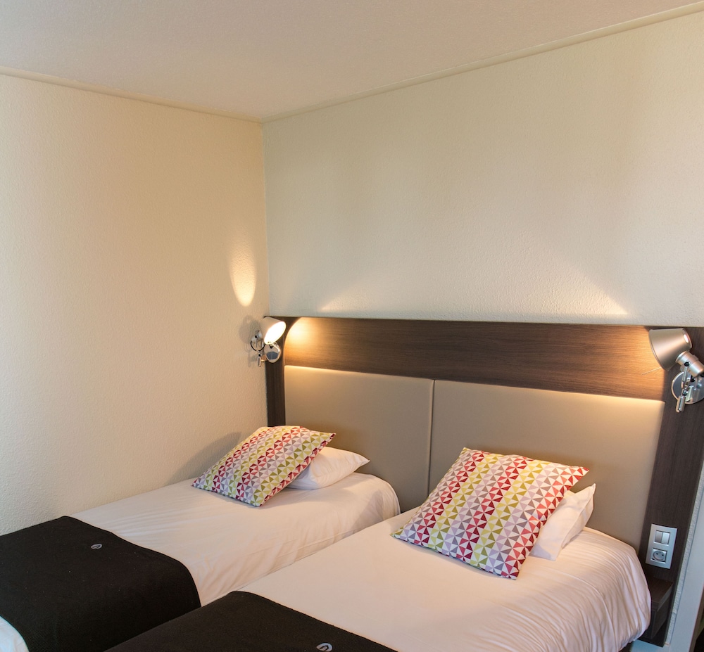 Standard Room, 2 Twin Beds (Junior Bed up to 10 years) - Photo 4