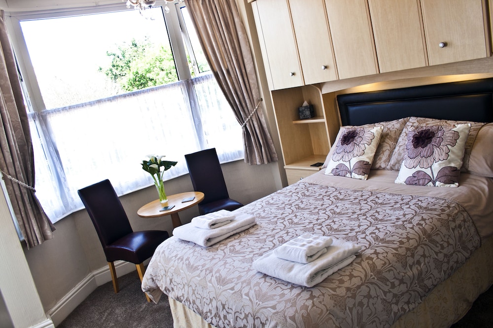 Double Room (Room 2) photo 1