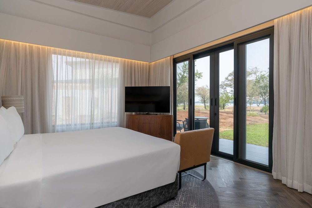 Suite, Terrace (Villa - Zambezi River View) - Photo 4