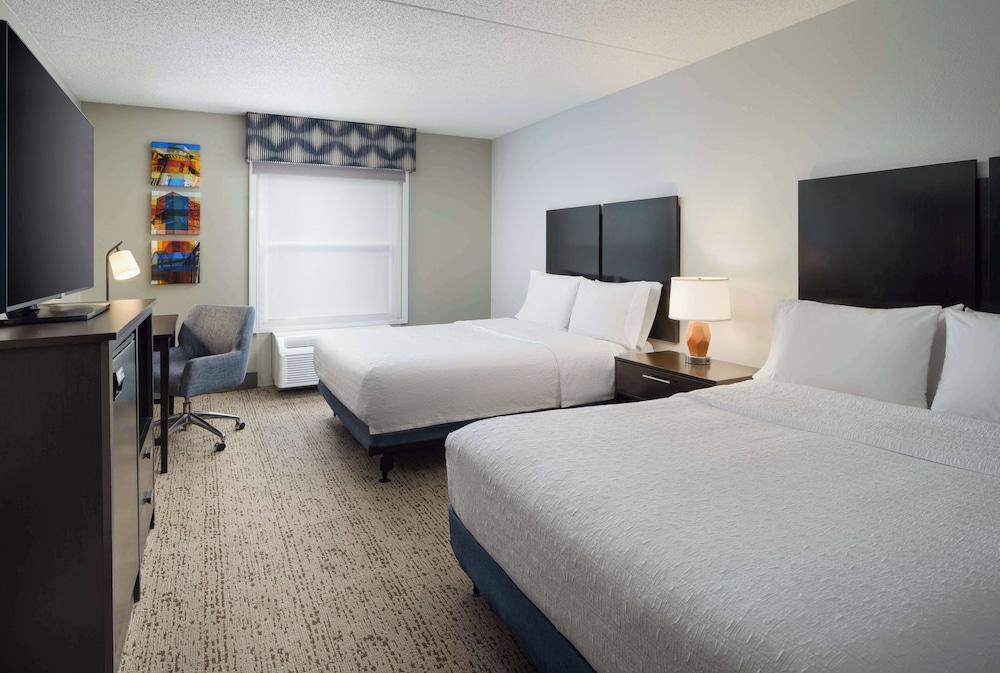 Room, 2 Queen Beds, Accessible, Non Smoking