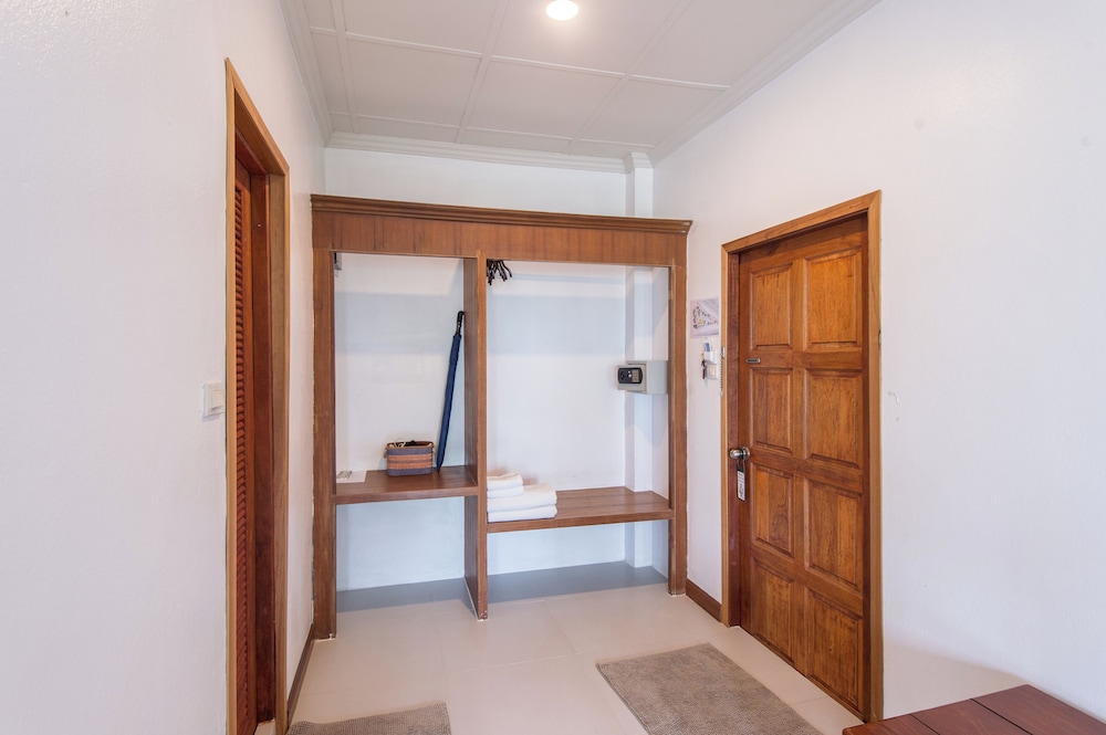 Sea View Suite photo 2