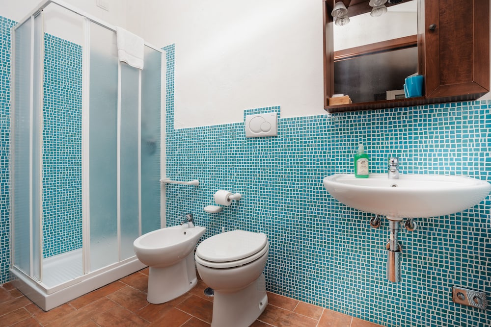 Standard Double or Twin Room photo 3