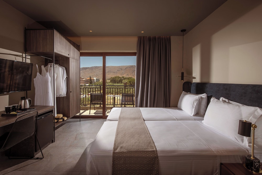 Superior Double Room Single Use - Photo 2