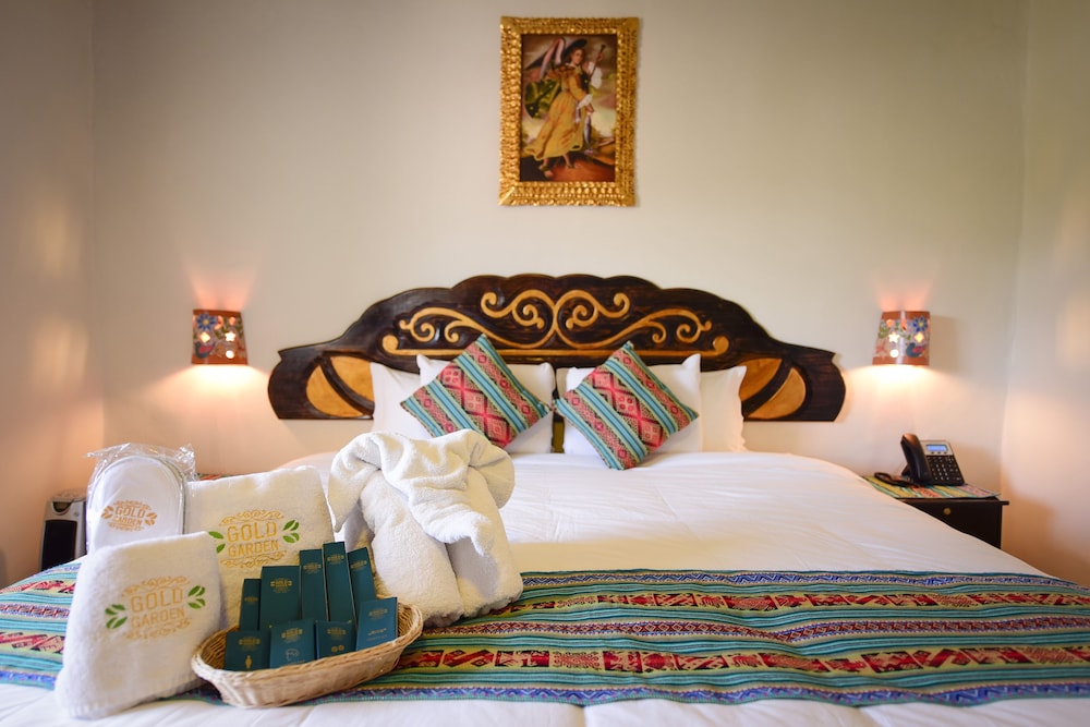 Superior Double Room, 1 King Bed, Private Bathroom photo 3