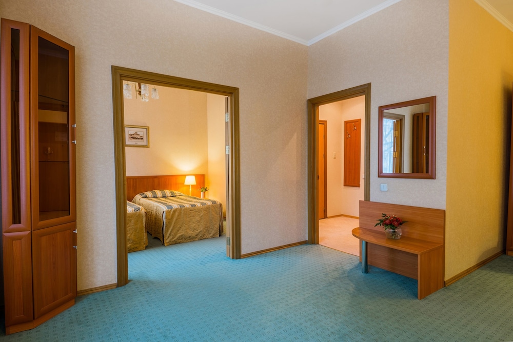 Junior Suite, 2 Twin Beds photo 1