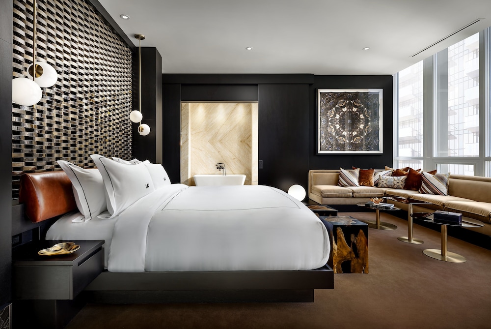 The BISHA Suite, 1 Bedroom Presidential Suite, 1 King, Tub