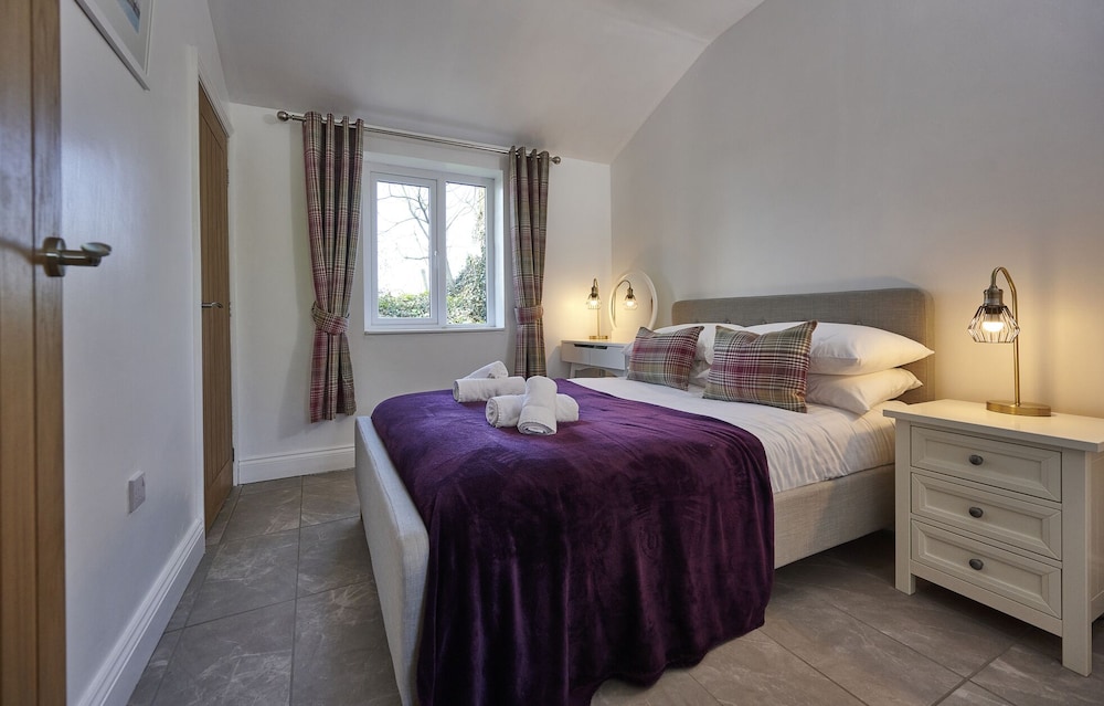 Cabin, Ensuite photo 2