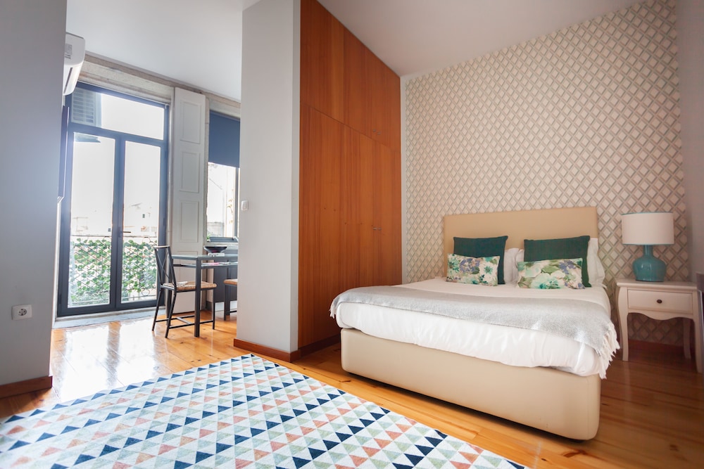 Studio, Balcony (2T)