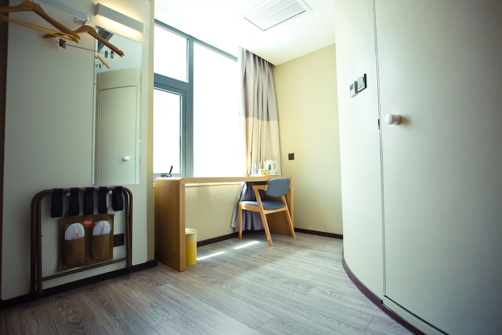Superior King Size Room photo 2