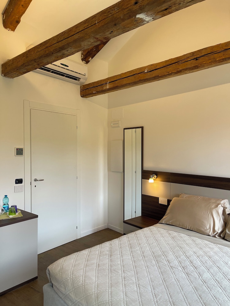 Deluxe Room, Garden View photo 3