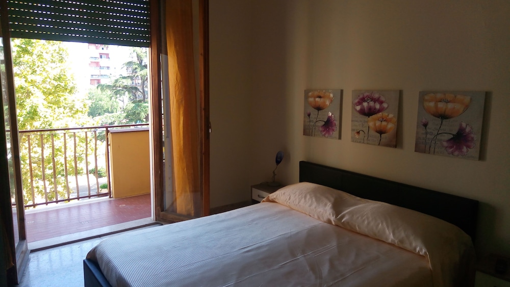 Double Room, Shared Bathroom photo 1