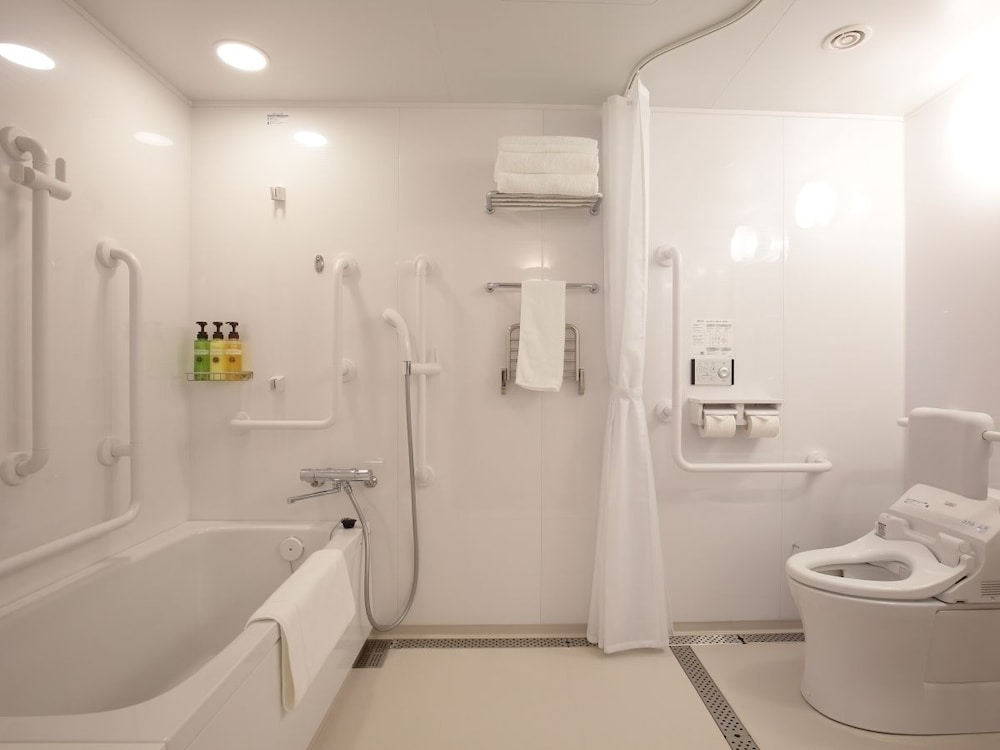 Deluxe Twin Room, Non Smoking (With Bath Tub) photo 2