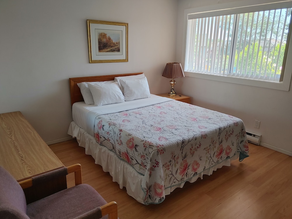 Family Suite, 3 Bedrooms, Kitchen