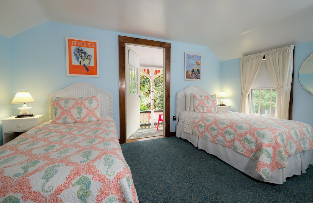 Main House Twin Room photo 2