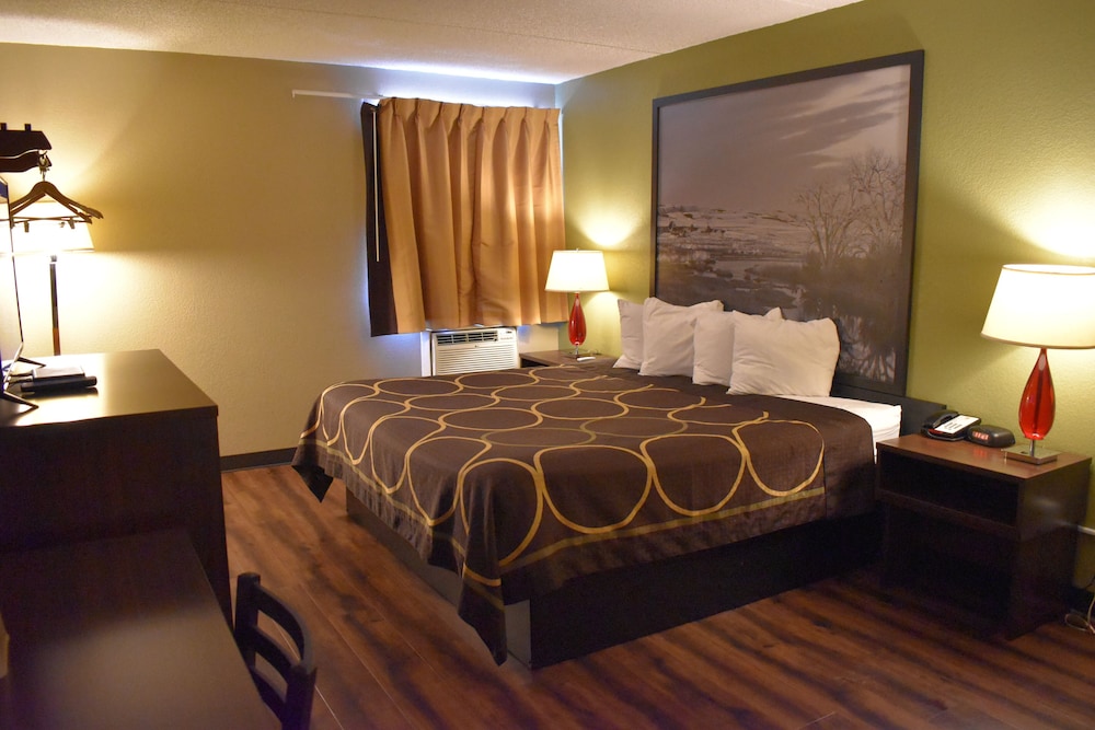 Room, 1 King Bed, Accessible, Non Smoking (Mobility) - Photo 2