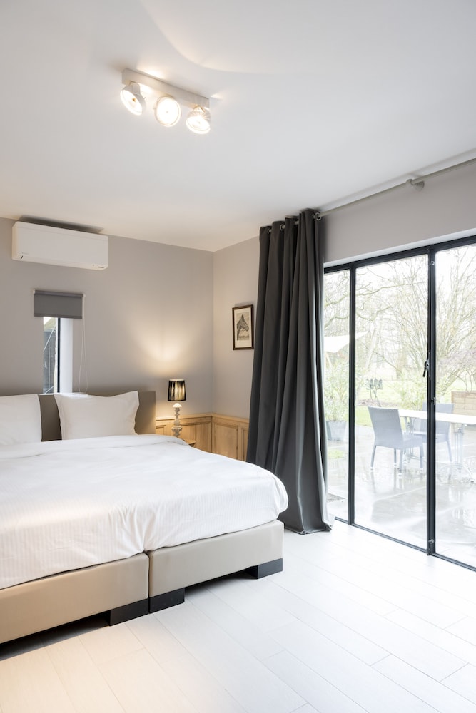 Standard Room photo 1