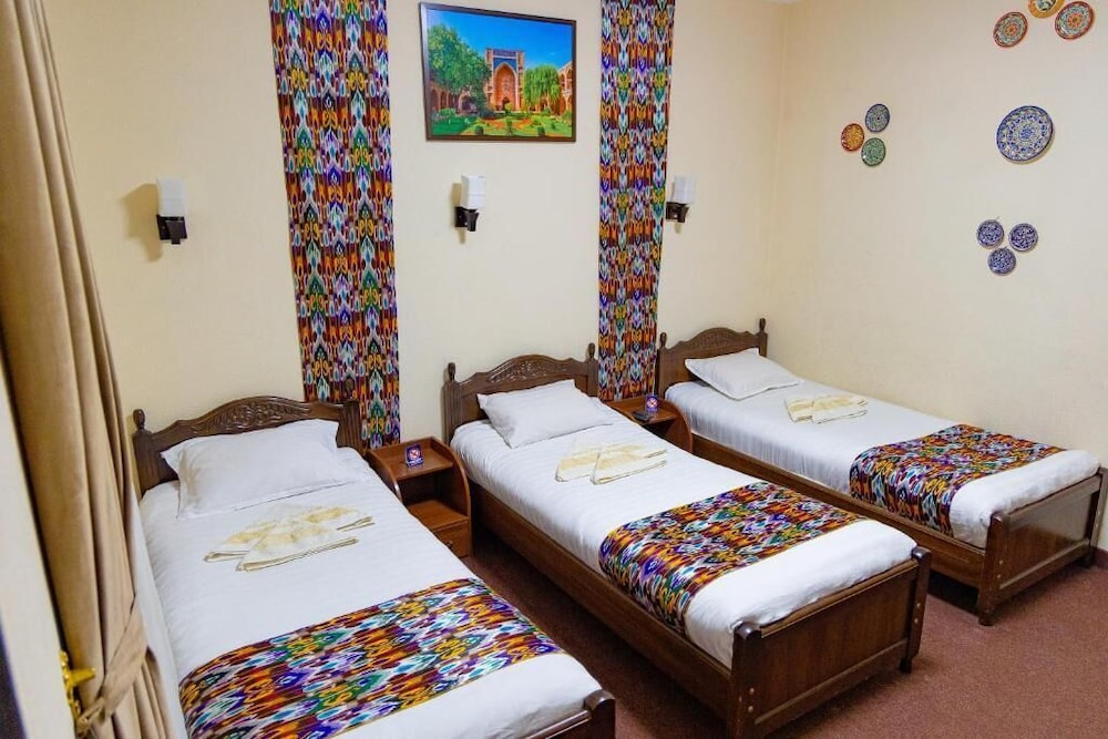 Deluxe Triple Room, Courtyard View