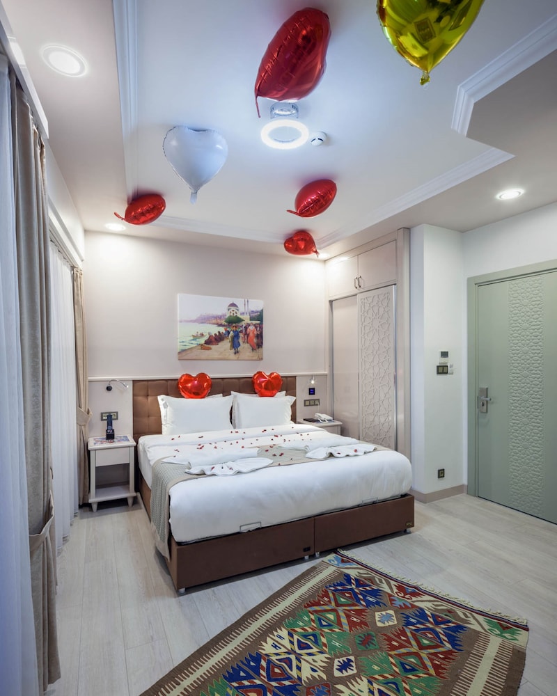 Superior Double or Twin Room photo 2