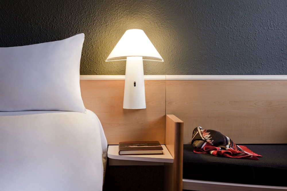 Standard Room, 1 Double Bed - Photo 9