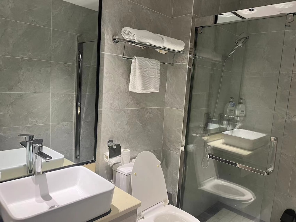 Luxury Room, 1 Bedroom, City View photo 2