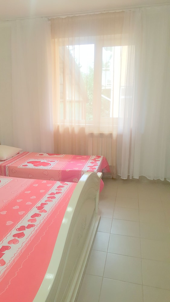 Standard Triple Room, Multiple Beds photo 1