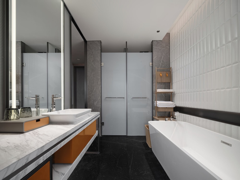 Premier Twin Room photo 2
