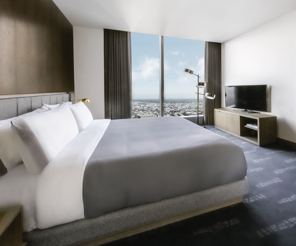 Suite, 1 Bedroom, Accessible Bathtub (Communication, Mobility)