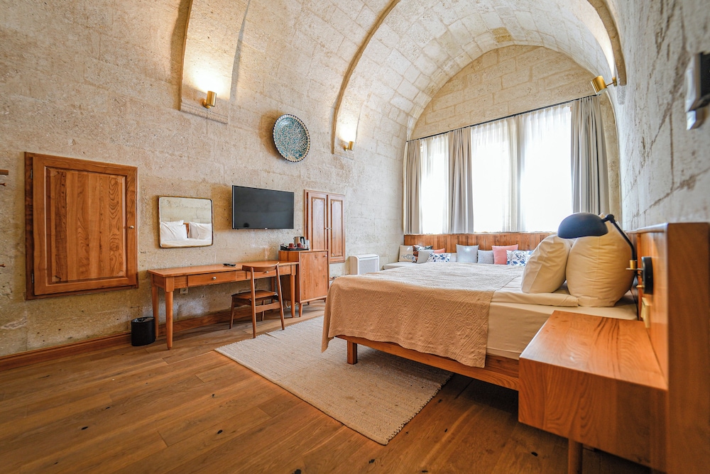 Deluxe Room - Photo 2