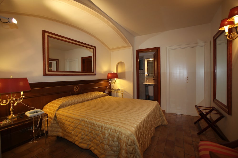 Double Room - Photo 1