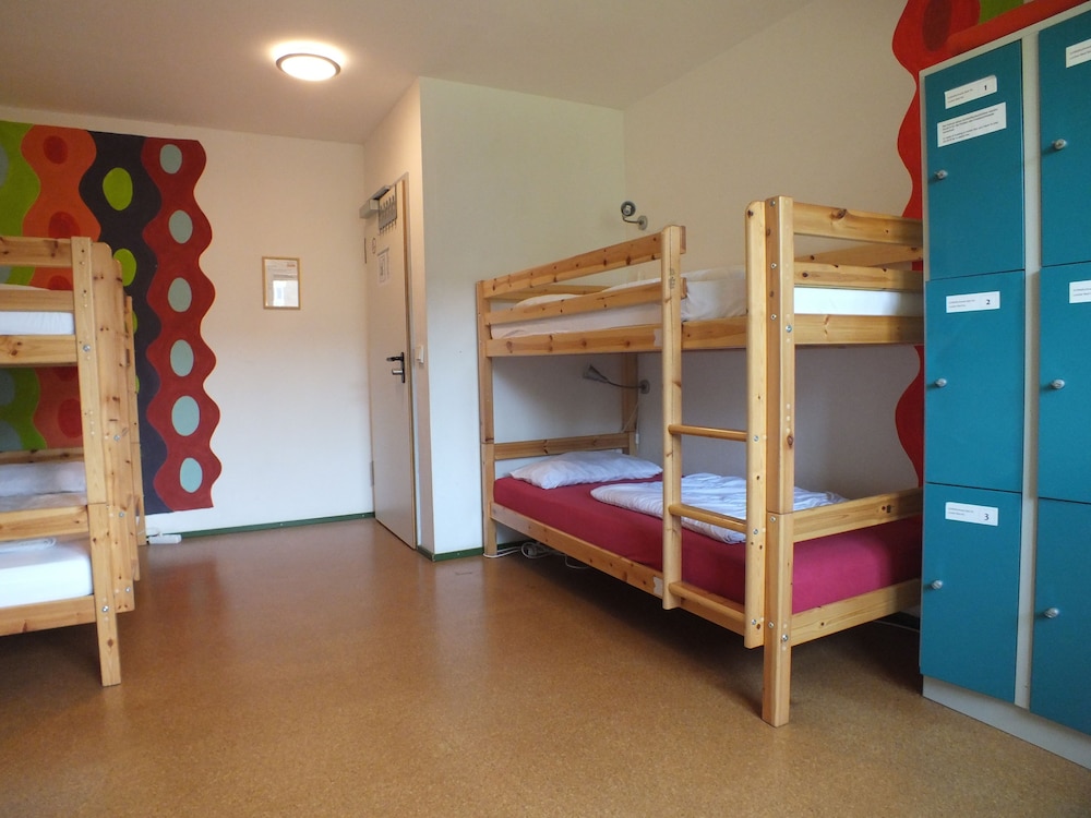 Shared Dormitory, Women only (Fünfbettzimmer) photo 3