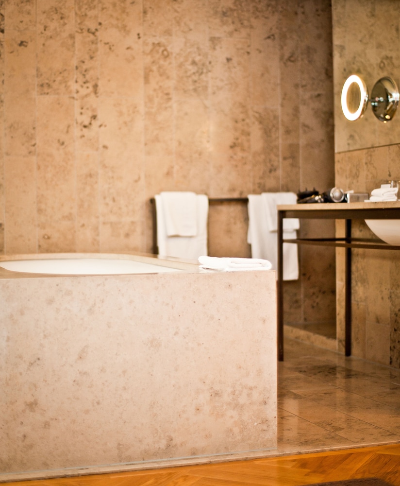 CORTIINA Suite - Photo 9