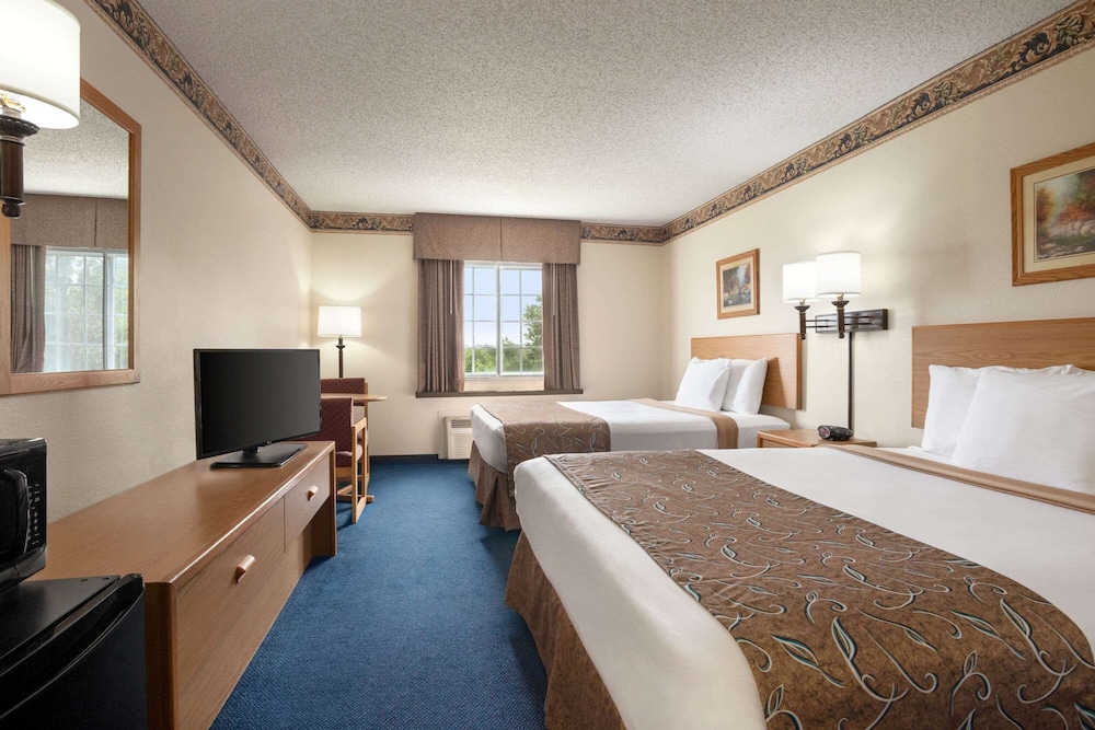 Room, 2 Queen Beds, Non Smoking