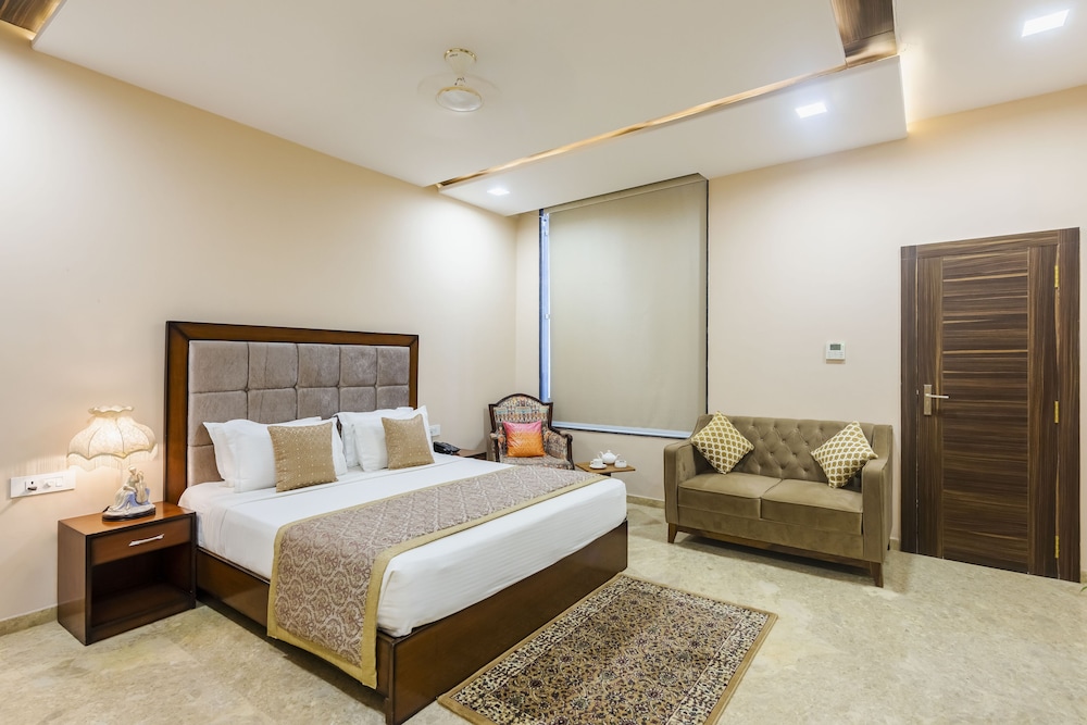 Room (Heritage)