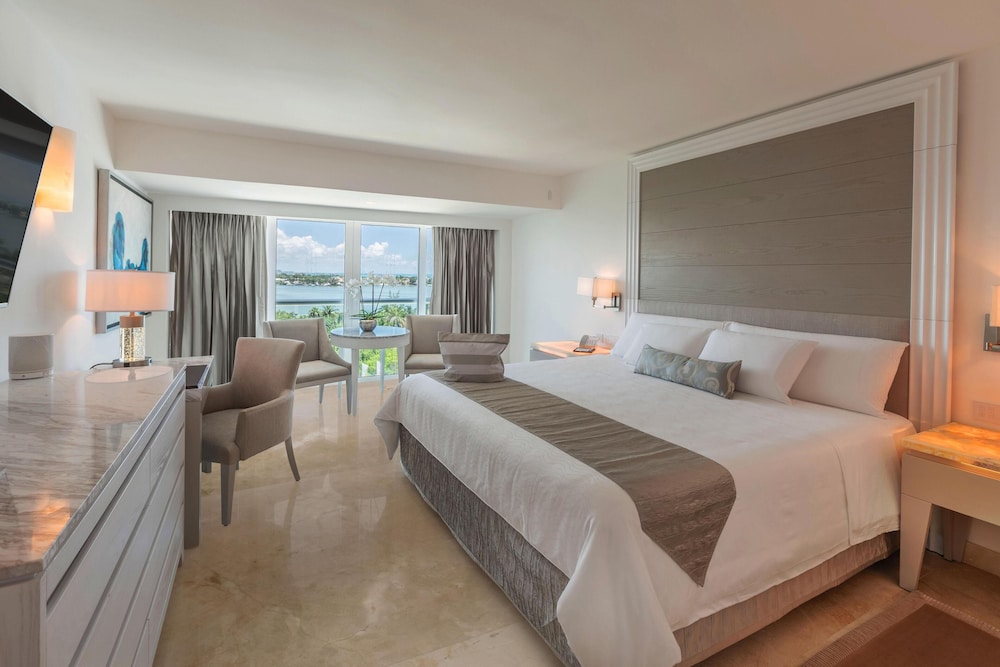 Royale Deluxe Lagoon View - Photo 1