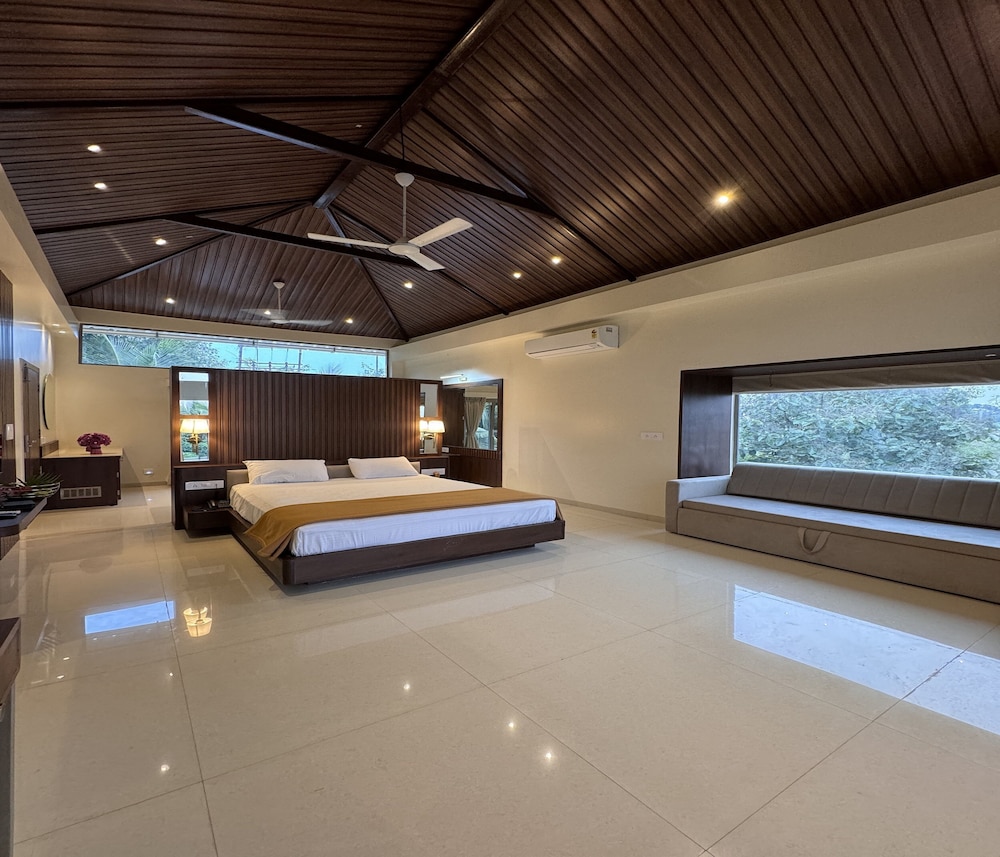 Orchard Suite with Garden