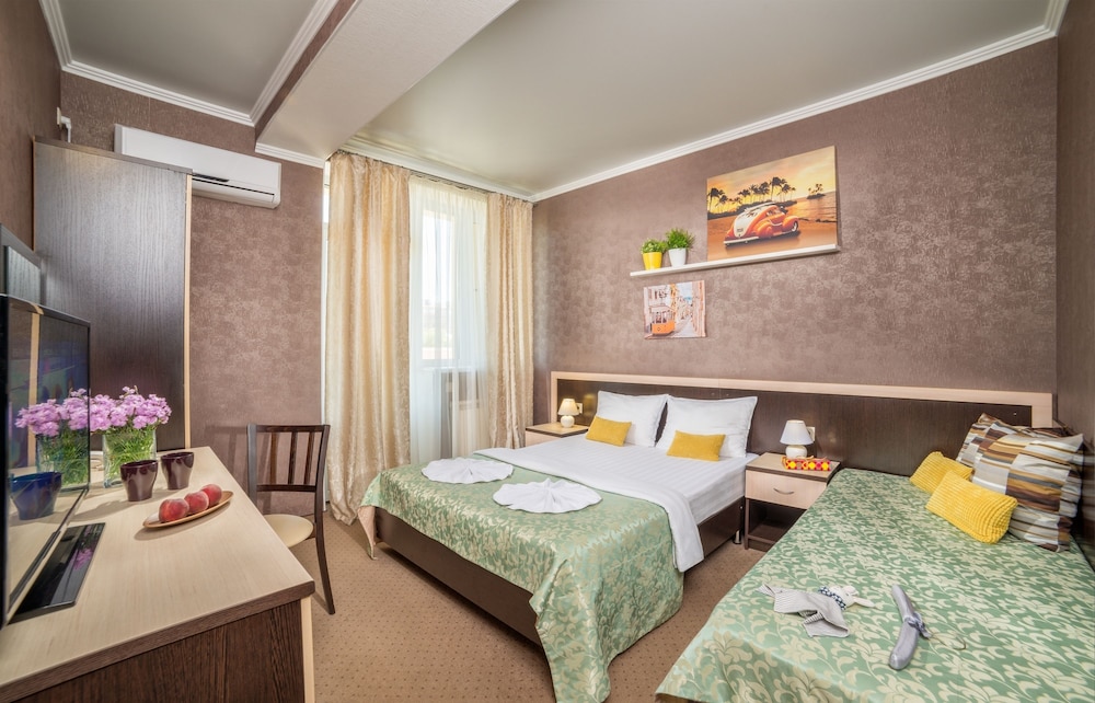 Comfort Triple Room photo 2